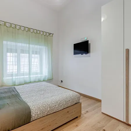 3-bedroom Near Trastevere Station