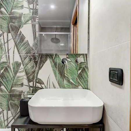 Apartment 3-bedroom Near Trastevere Station *