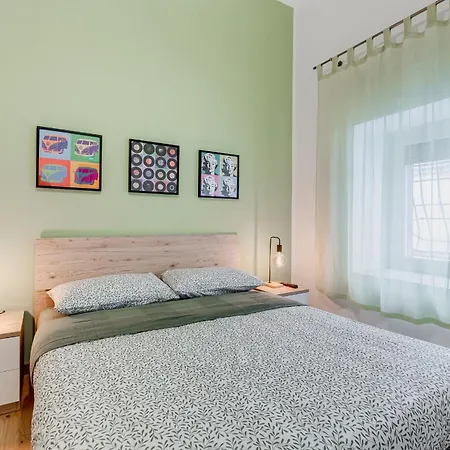 3-bedroom Near Trastevere Station *