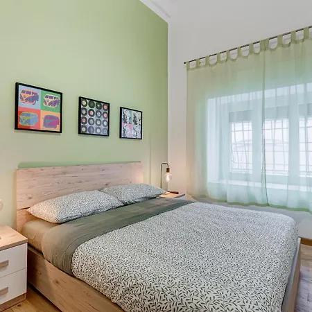 3-bedroom Near Trastevere Station