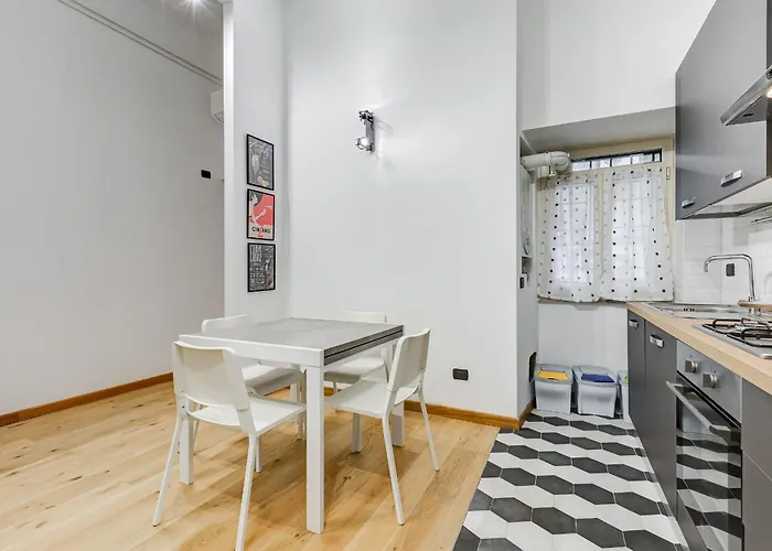 3-bedroom Near Trastevere Station Apartmán *